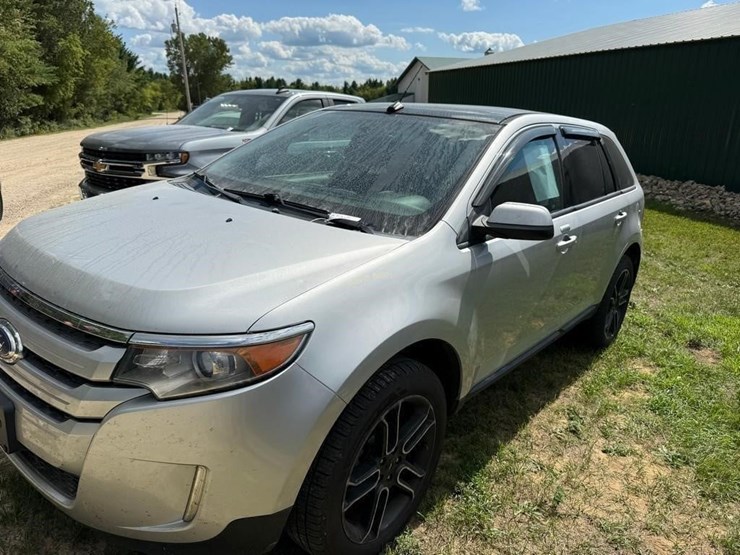 2014-ford-edge-image-1