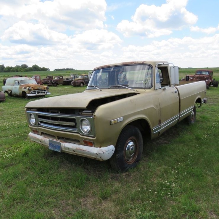1969 INTERNATIONAL 1100