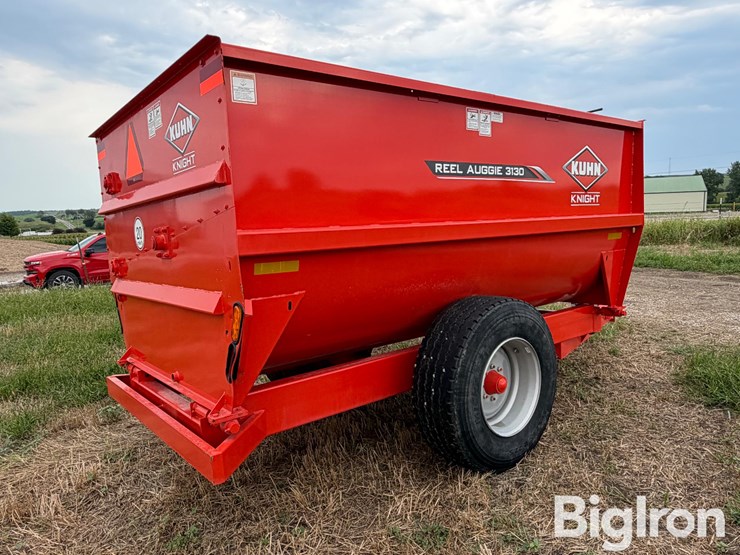 2021-kuhn-knight-reel-auggie-3130t-reel-mixer-wagon-w/scale-image-5
