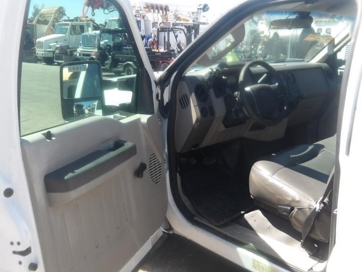 2010-ford-f250-image-14