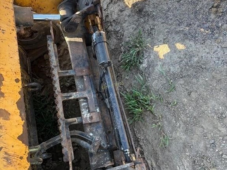 2017-caterpillar-287-image-12
