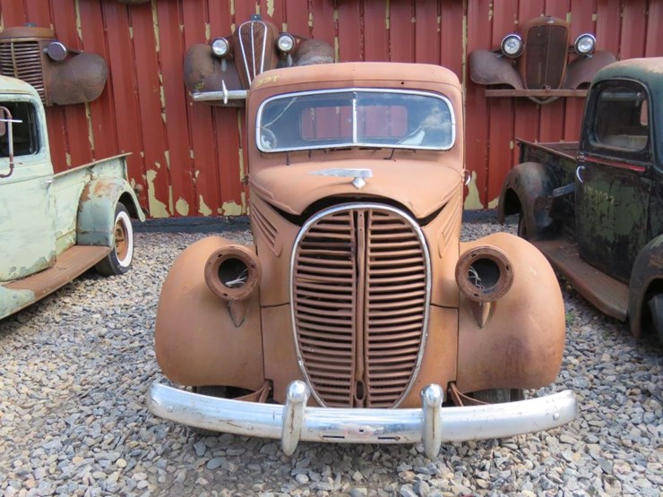 1938/9-ford-pickup-image-2