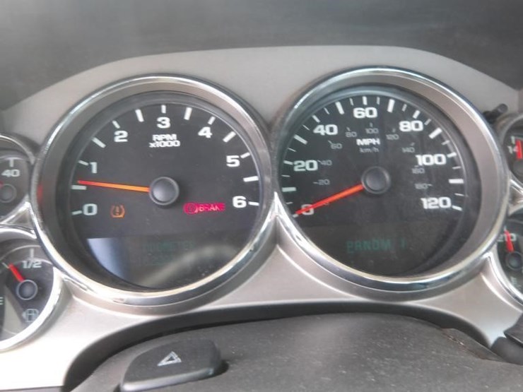 2009-chevrolet-silverado-2500-image-15