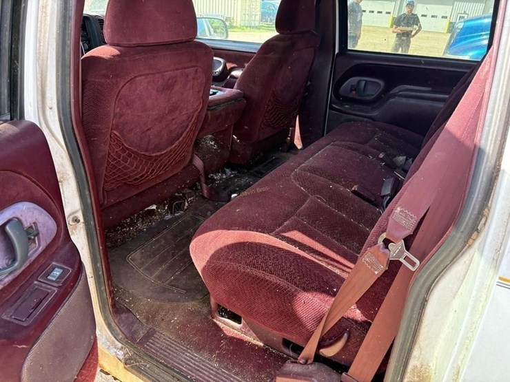 1997-chevrolet-silverado-3500-image-10