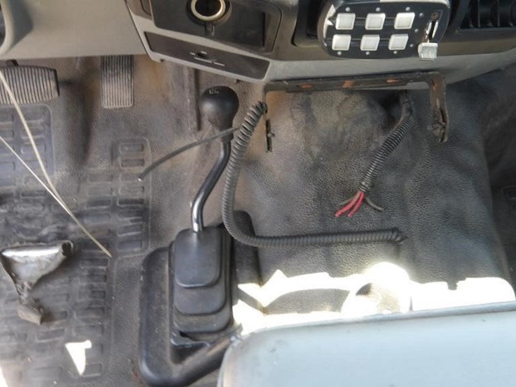 2011-ford-f250-image-26