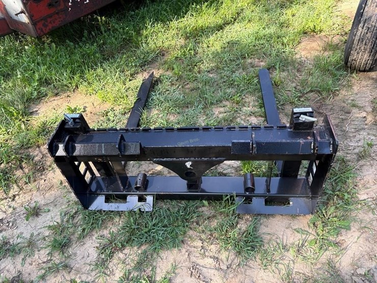 new-wolverine-forks/spear/receiver-hitch-attach-image-3