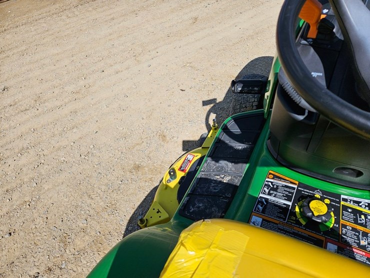 2009-john-deere-x320-image-19
