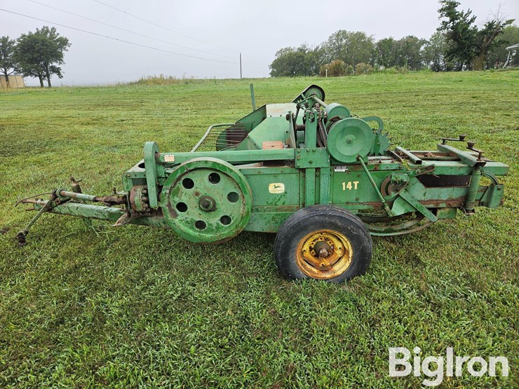 1960-john-deere-14t-image-8