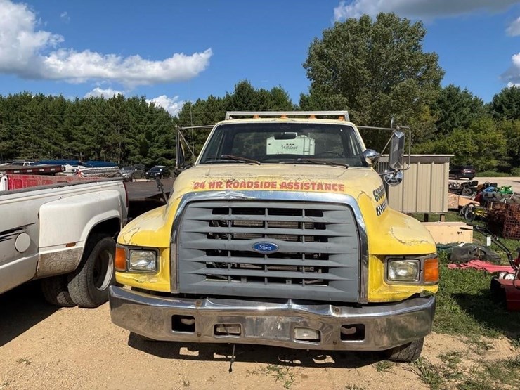 1997-ford-f800-image-2