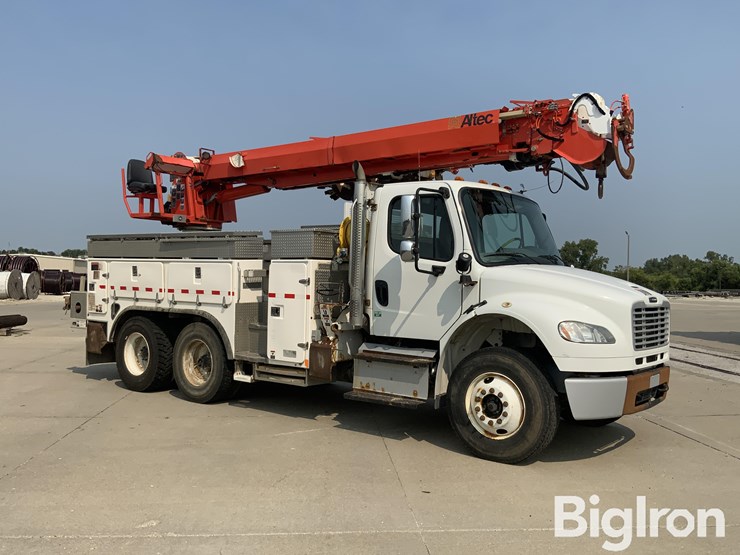 2014-freightliner-m2-106-image-3