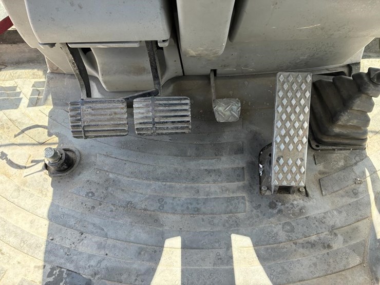 2008-caterpillar-430e-image-30