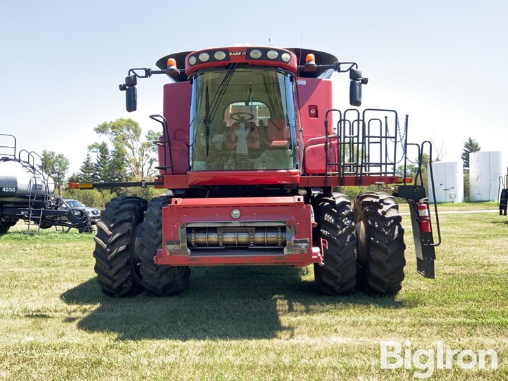 2011-case-ih-8120-image-2