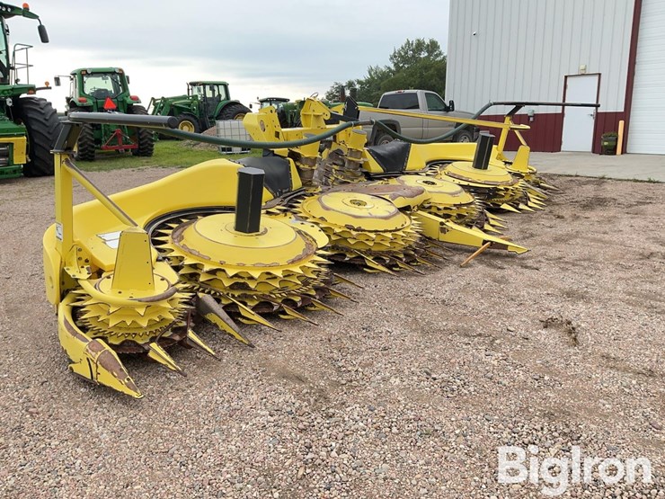 2019-john-deere-770-image-3