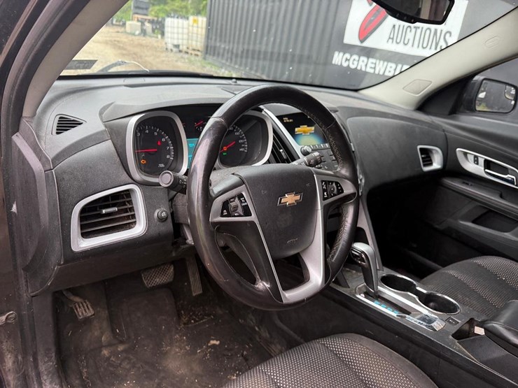2013-chevrolet-equinox-image-23