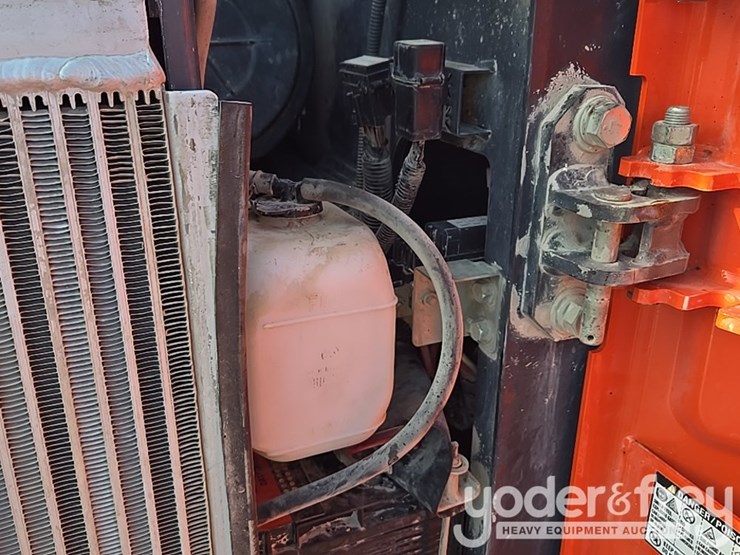 2023-kubota-svl97-2-image-37