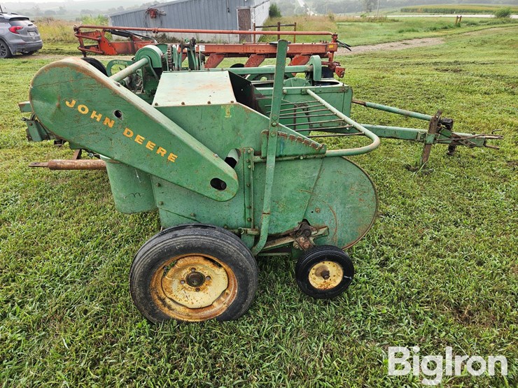 1960-john-deere-14t-image-4
