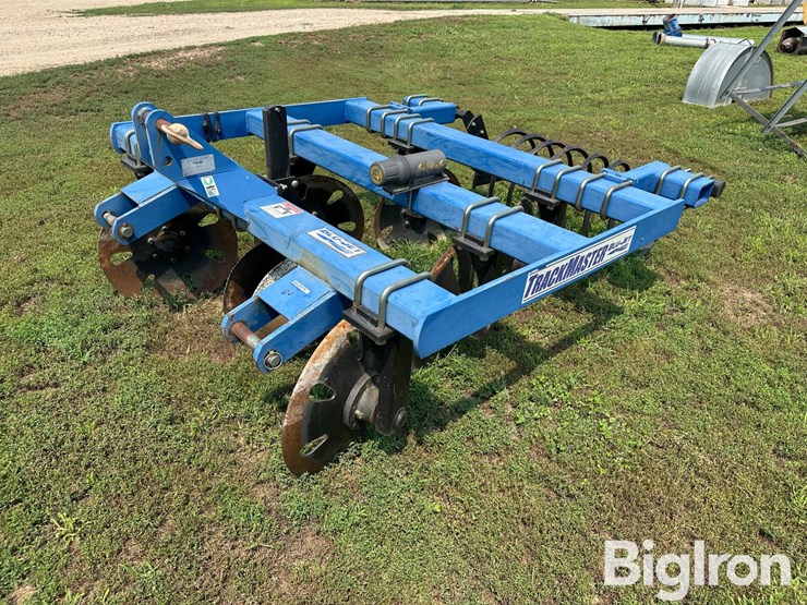 blu-jet-track-master-image-1