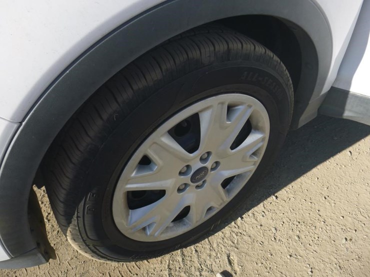 2014-ford-escape-image-13