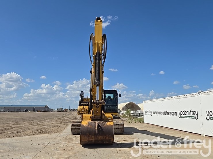 2019-caterpillar-336-image-8