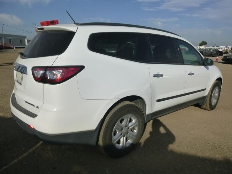 2015-chevrolet-traverse-image-4