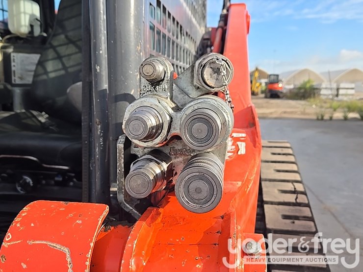 2023-kubota-svl97-2-image-25