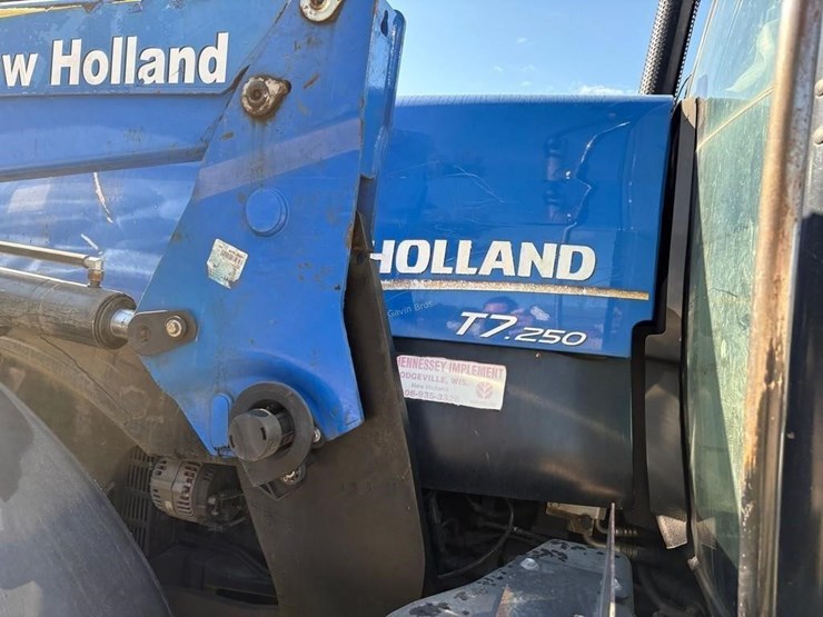 new-holland-t7.250-image-11