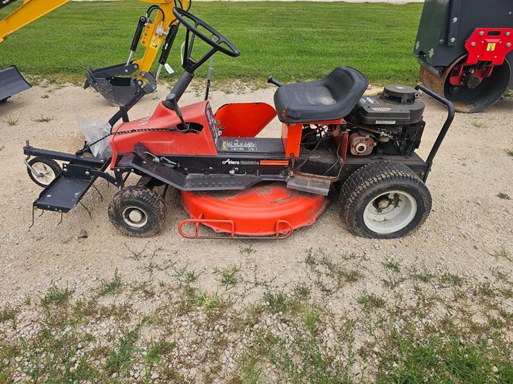 ariens-rm830c-riding-mower-image-1