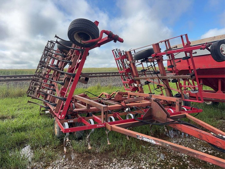 kongskilde-field-cultivator,-single-harrow,-with-double-rolling-baskets-image-2
