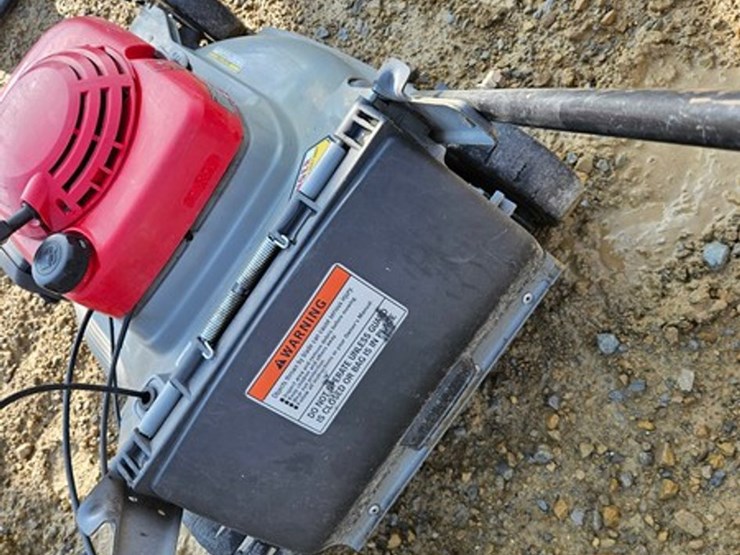 #18-•-honda-push-mower-image-11