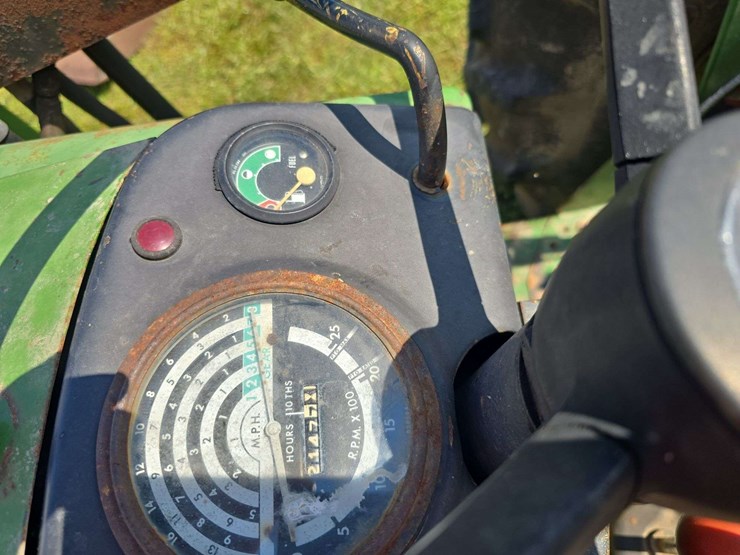 1977-john-deere-2040-image-8