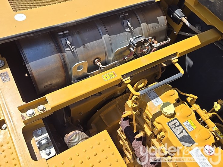 2019-caterpillar-336-image-55