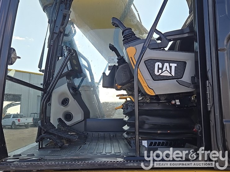 2019-caterpillar-336-image-69