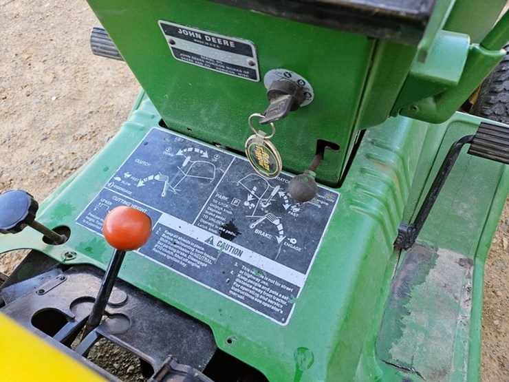john-deere-214-image-24