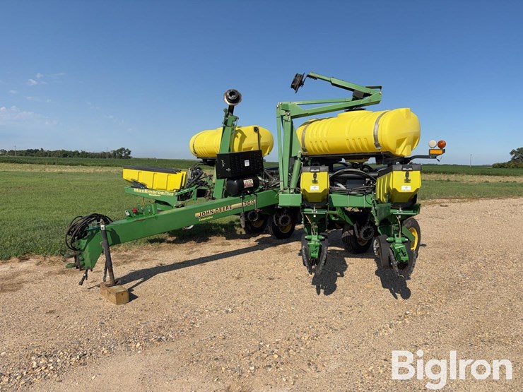 1997-john-deere-1760-image-1