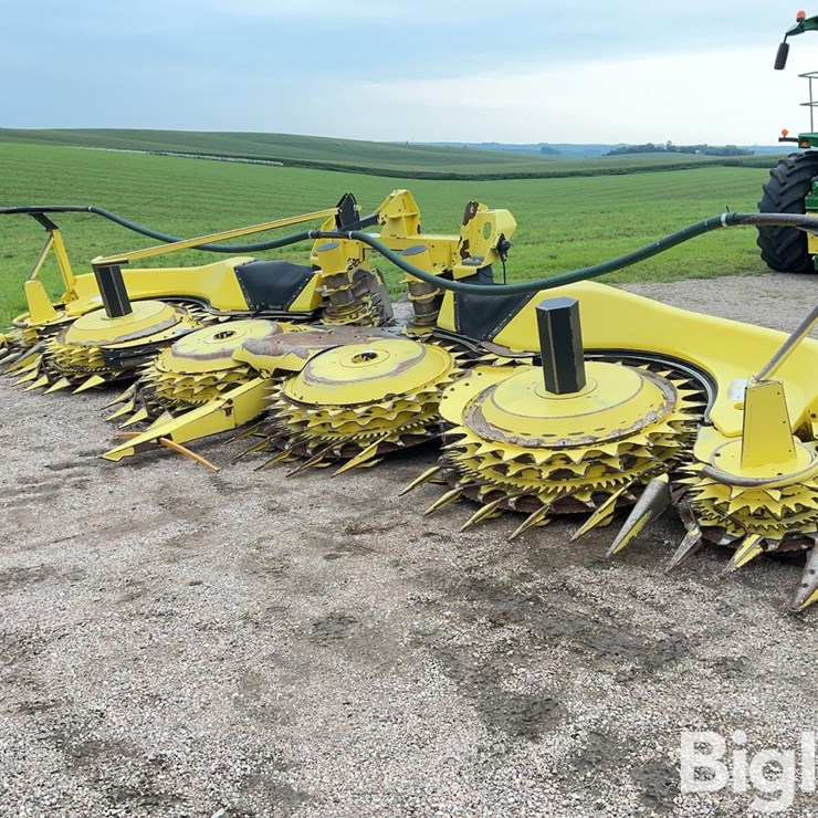 2019 JOHN DEERE 770