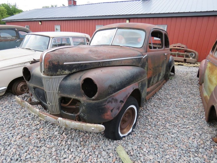 1941-ford-2dr-sedan-image-3
