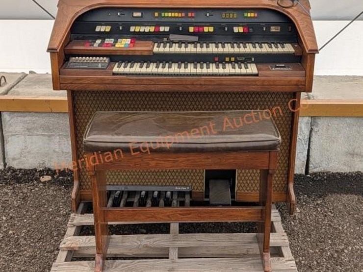 hammond-electric-organ-image-12
