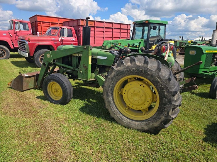 1977-john-deere-2040-image-6