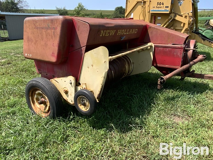 new-holland-270-image-15