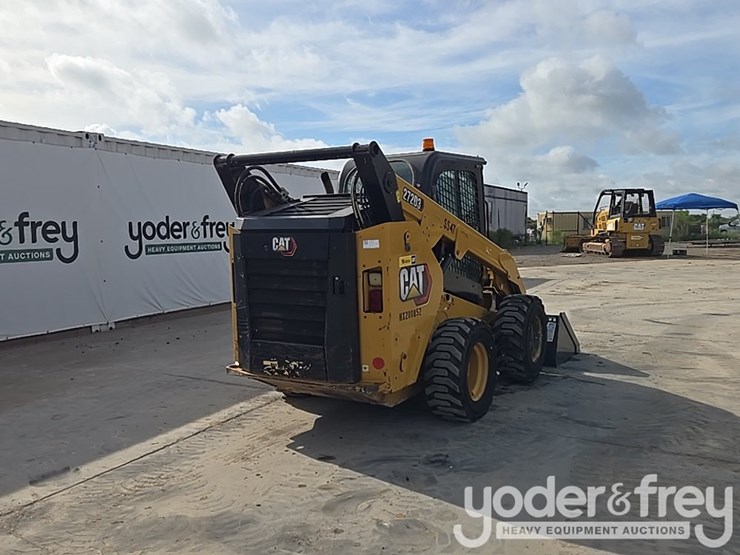 2020-caterpillar-272d-image-5