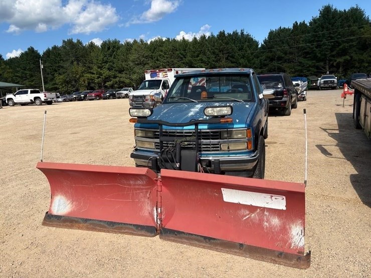 1992-chevrolet-silverado-3500-image-2