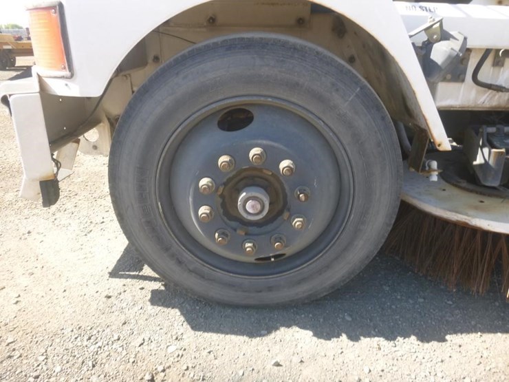 2013-global-m4-sweeper-image-20