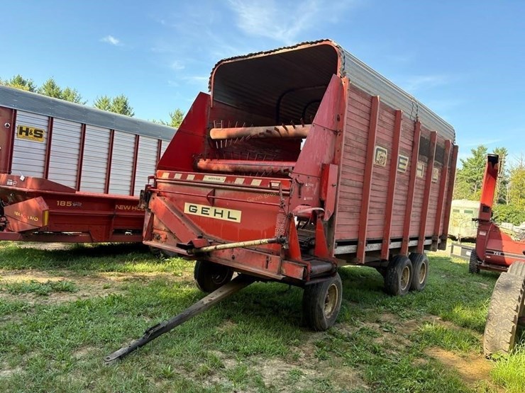 gehl-910-16'-chopper-box-image-2
