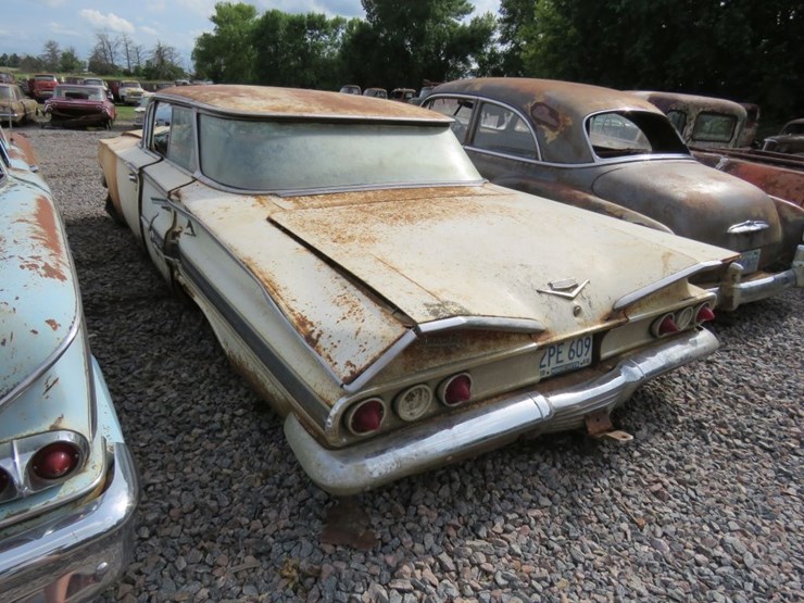 1960-impala-4dr-ht-flat-top-image-7