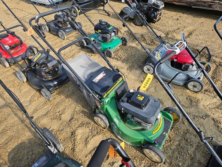 #22-•-john-deere-push-mower-image-4