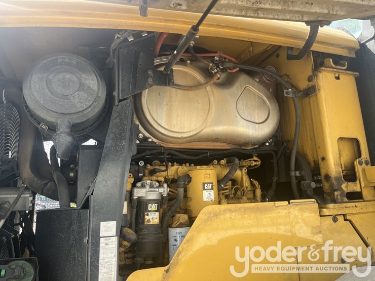 2016-caterpillar-926m-image-15