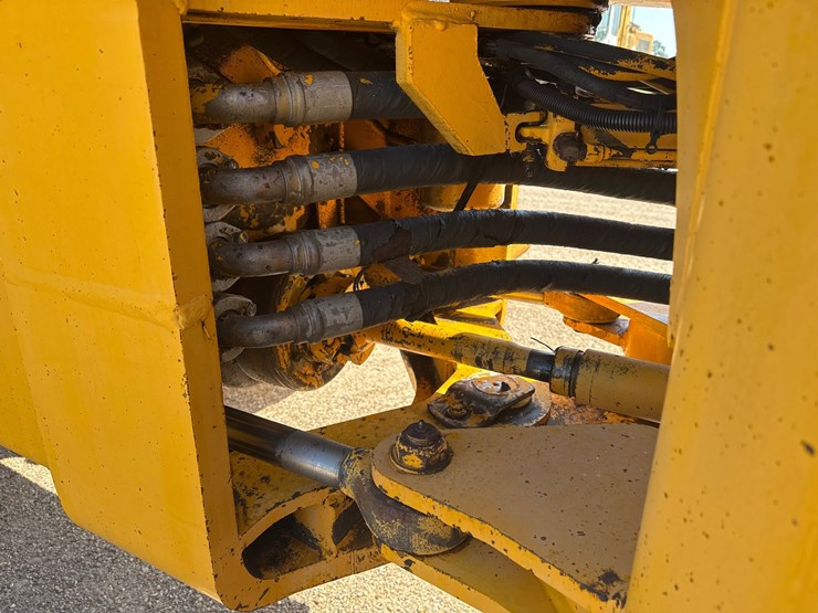 deere-644c-image-18