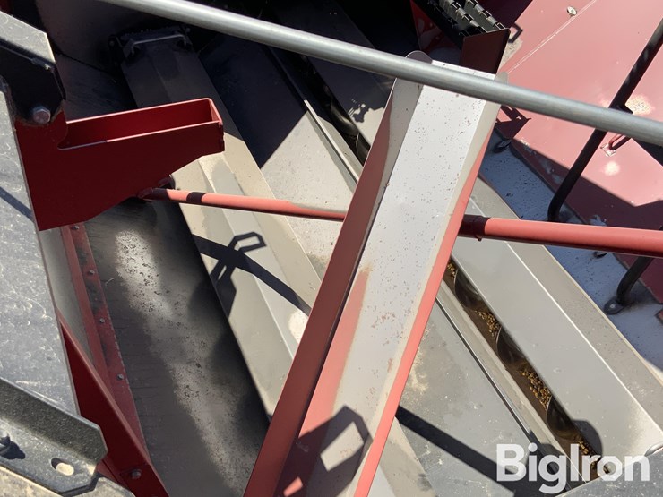 2011-case-ih-8120-image-12