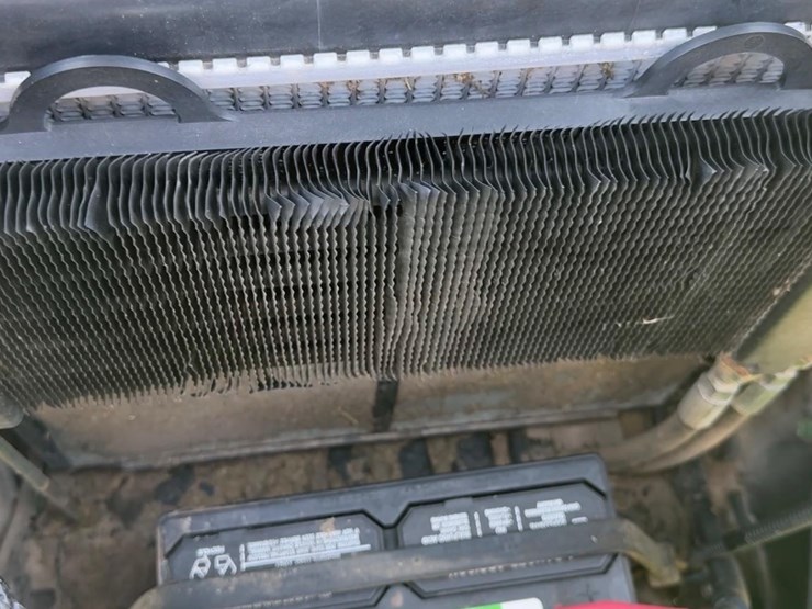 2014-john-deere-1023e-image-69
