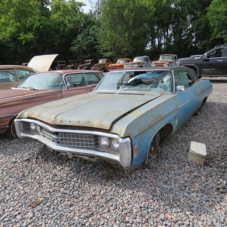 1969 Chevrolet Impala 2dr HT